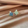 Stud Pendientes cuadrados de esmalte verde azul para mujer Pendientes pequeños de perlas de imitación Pendientes asimétricos llamativos geométricos huecos R231204