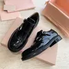 Chaussures habillées pour femmes, chaussures en cuir véritable de marque, mocassins sculptés de Style britannique