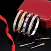 2023 Love Bangle Deluxe Top Boutique Bracelet Femme Bijoux Or Rose Trois Rangées Diamant Amour Mariage Engagement Vis Bangle214O