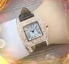 Carré Chiffre Romain Montres À Quartz Rouge Rose En Cuir Femmes Réservoir Cadran Horloge Pleine Diamants Bague Célèbre Chaîne Bracelet Montres reloj de lujo cadeaux