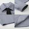 Camisas casuales para hombres Japón Camisa de rayas grises para mujeres Primavera Otoño 2023 Nicho suelto versátil Hong Kong Blusa en capas debajo de Chic