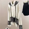 Hösten stickad tröja Kvinnor Designer Tröja Långärmad stickad toppar Retro Knitwear Jacquard Hooded Pullover Coat