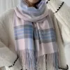 Шарфы Длинный клетчатый кашемировый шарф для женщин, универсальный платок для колледжа, рождественские шарфы, осень и зима 231204