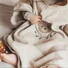 Serviettes Robes Dessin animé ours lapin brodé bébé serviette de bain à capuche Ponch né peignoir infantile enfant en bas âge doux réception couverture lange d'emmaillotage 231204
