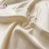 Sängkläder set silkeslen uppsättning broderi spets sängkläder set fast färg 100 satin silk täcke med kudde drottning king ark 231204