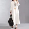 Vêtements ethniques 2023 Robe en lin de coton chinois Automne Hiver Lâche Brodé Style national à manches longues Couleur unie Qipao