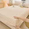 Bedrok Winter Effen Jacquard Warm en comfortabel Elastisch hoeslaken Verdikte pluche matrasbeschermerhoes antislip 231204