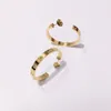 2023 Titanium Steel Gold Hoop Stud Earring for Woman 절묘한 단순한 패션 C 다이아몬드 링 레이디 귀걸이 보석 선물 231o