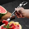 Fruit Tool Creative Watermelon Cutter Artifact Hushållens vattenmelongaffel Multi-Use Fruit Divider Kitchen Cutter redskap LX6269