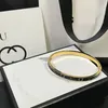 Enkel lyx Bangle Womens Designer Brand Armband Classic Design Rostfritt stål Gift Smycken 18K Guldpläterad ny butiksarmband