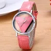 Armbandsur mode triangulärt unikt ihåligt urtavla kvartskvinnor klockor handledsblå läder damer horloge dropppris
