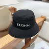 Homens Mulheres Designer Bucket Chapéu Marca Protetor Solar Bonnet Boné De Beisebol Equipado Lavado Denim Chapéus Ao Ar Livre Versátil Casal Preto Branco Fedora Caps