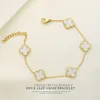 VAN CLOVER BRACELET 2024 NICHE NEW INS LIGHT LIGHTURE DOALD SIDED LUCKY CLOVER 간단한 비 페이딩 주얼리 선물