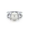 Europeiska märke guldpläterade hardwear ring mode pärla ring vintage charms ringar för bröllopsfest finger kostym smycken storlek 6-8233n
