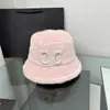 Designer Winter Hairy Bucket Hat Sun Prevent Bonnet Fitted Hats Women Temperament Versatile Cap Fashion Caps Couple Travel Wear Wool Top