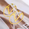 2023 Gold große CreolenCharm-Ohrring Hochwertiges Titan verblasst nicht V-Ohrstecker Klassische Accessoires Designerschmuck für Frauen Exquis