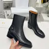 Designer Boots Luxury Boot äkta läder Vinterstövlar Ankelstövlar Kvinna Kort start Sneakers Trainers Sandaler Sandaler av varumärke S520 008