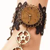 Braccialetti con ciondoli Bracciale in pizzo nero Guanti senza dita gotico con gioielli Steampunk Bracciale regalo per accessori per feste cosplay