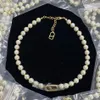 Süße Einfachheit Dame Messing Perlen Halsketten Anhänger Geometrie Design Initial V Wurf Perle schmücken Frauen Kette Halskette Jewel270Z