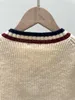 Дизайнерские свитера Женский свитер Осенний модный вязаный топ с длинными рукавами и V-образным вырезом в ретро-стиле и теплая толстовка Свитера Женская одежда Pull Femme