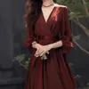 Casual Kleider Gagarich Französisch Europäischen Stil Western Langes Kleid Mode Luxuriöse Taille Cinched Rot Herbst 2024 Vestidos Kleidung