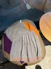 Роскошные детские спортивные костюмы Вязаные платья для девочек Размер 100-160 Детский свитер с длинными рукавами Плиссированная юбка Шляпа с вышитым логотипом 25 октября