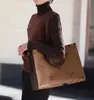 American Fashion Tote Bag New Women's Presbyopic Temperament Wild Shoulder Bag Messenger Väskor