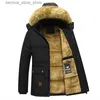 Parkas pour hommes 2023 Nouveaux hommes hiver Parka polaire doublé épais chaud à capuche col de fourrure manteau mâle taille 5XL veste en peluche automne travail outwear noir Q231205