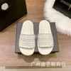 13 % RABATT auf Sportschuhe 2024 Xiaoxiangjia Gestrickte Hausschuhe für Damen Sommer Neue Oberbekleidung Runder Kopf Flach Eine Linie Dicke Unterseite Atmungsaktiv Cool Drag