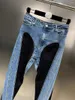 Jeans da donna Autunno 2023 Piedi piccoli Gambe strette Pantaloni dal design nero con cuciture in denim sottile