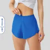 Lu Summer Track Aquele shorts quente quente de 2,5 polegadas solto respirável esportes de secagem rápida feminino Salia de calças de ioga versátil Pocket Gy