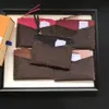 Berühmte neue Stilkartenhalter Frauen Brieftaschenhalter Reißverschluss Brieftasche CX#60 Leder -Bibles -Kreditkartenhalter Brieftaschen M62257257e