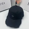 Projektantki Ball Caps Classics Solid List Baseball Cap Unisex Fashion Street Hats Hats Casualne luksusowe czapki mężczyzny