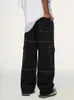 Męskie dżinsy czarne multi kieszeni luźne szerokie nogi męskie Y2K Casual Fashion Cargo Pants Side Large Street Wear 231204