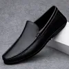 GAI Abito Mocassini in Vera Pelle Design Mocassino Moda Slip on Morbido Piatto Casual Uomo Adulto Maschio Calzature Scarpe da Barca Fatte a Mano 231204