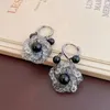 Orecchini pendenti DREJEW Retro Perline di cristallo nero Goccia per le donne Gioielli in zircone di lusso con fiore in maglia color argento