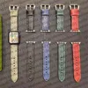 Läderbandsdesigner Apple Watch Band för Apple Watch Ultra Series 8 2 3 4 5 6 7 9 SE 38mm 42mm 44mm 49mm Luxury Iwatch Bands 3D Prägling Letter AP Watchband Smart Straps