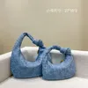 Sac rétro tissé avec nœud pour femmes, sac à bandoulière simple sous les bras, fourre-tout à la mode