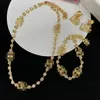 Klassieke WOGUE ontworpen messing ketting armband diamant D brief oorbellen dames all-match parel hanger kettingen mode-ontwerper213M