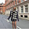 Scarves Classic Black White Plaid Scarf Women Luxury Soft Scarf Women's Winter Warm Thickened Long Shawl Designer Scarf Accessories 231205