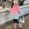 Piumino Abbigliamento invernale per ragazze Giacca con cappuccio di moda a colori sfumati di media lunghezza Bambini Casual All-match Bambini adolescenti Cappotti Top