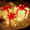 Décorations de Noël Ensemble de 3 60 coffrets cadeaux éclairés par LED Décorations de boîte blanche chaude transparente présente des boîtes avec Bo rouge 231204