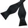 الكفة روابط أسود الأزهار الصلبة ذاتية التعادل القوس الرجال أزياء الفراشة الحرير الرسمي حفل الزفاف حفلة Bowtie منديل مجموعة Dibangu R231205