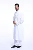 Etniska kläder eid kaftan män saudisk muslim