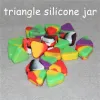 Gros antiadhésif Triangle Silicone cire conteneurs boîtes pots herbe sèche boîte conteneur Dab silicone pot ZZ