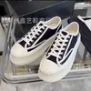 Sapatos esportivos 2024 Xiaoxiang Família Sola grossa Lona para mulheres Novo dedo do pé redondo Lace up Matsuke Cookie Elevado Casual Little White Shoes