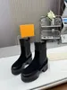 Luksusowa platforma Laureat Desert Boots Ruby Flat Suede Calf Leekt i patentowe płócienne pętlowe pętlowe przerzutki gumowe trampki podeszwy rozmiar 35-41