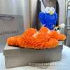 Дизайнерская обувь парижские сандалии Роскошные тапочки Furry Platform Sandal плюшевые тапочки с вышивкой B word Пара плюшевых тапочек Furry Slide замшевые тапочки KLAQl