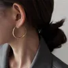 Hoopörhängen Guldfärgtrenden Hiphop Circle Earring For Women Girls Party Wedding Korean Style Fashion Jewelry EH697293S