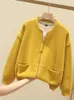 Kvinnorjackor plus storlekskläder Casual Jacket i Pinstripe Woven Polyester Spring och Autumn Thin Coat med fickor på båda sidor 4xl 231204